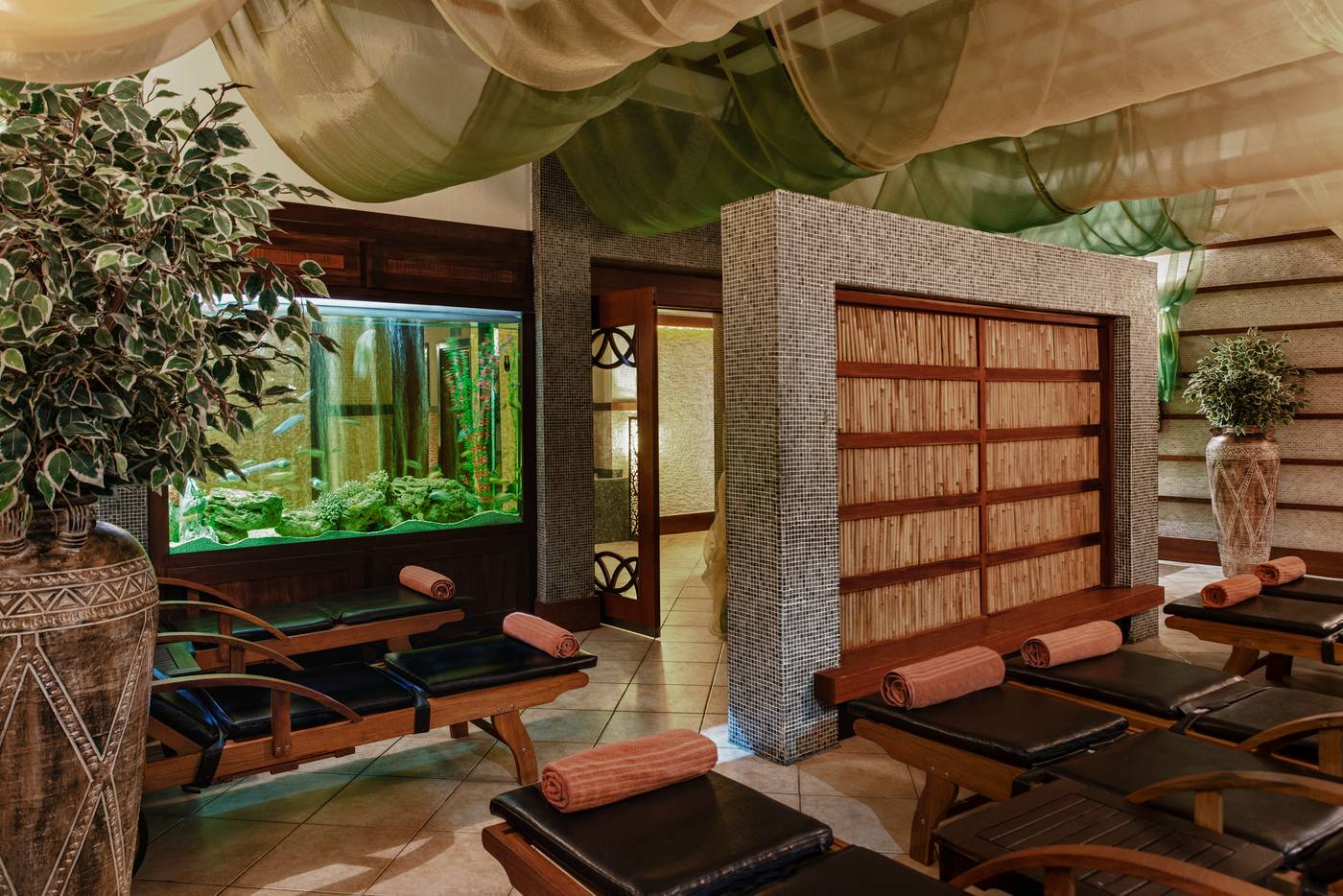 Delphin-Palace-Sports-and-Entertainment-30