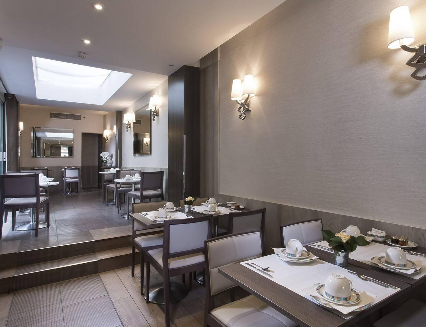 Longchamp-Elysees-Restaurant-13