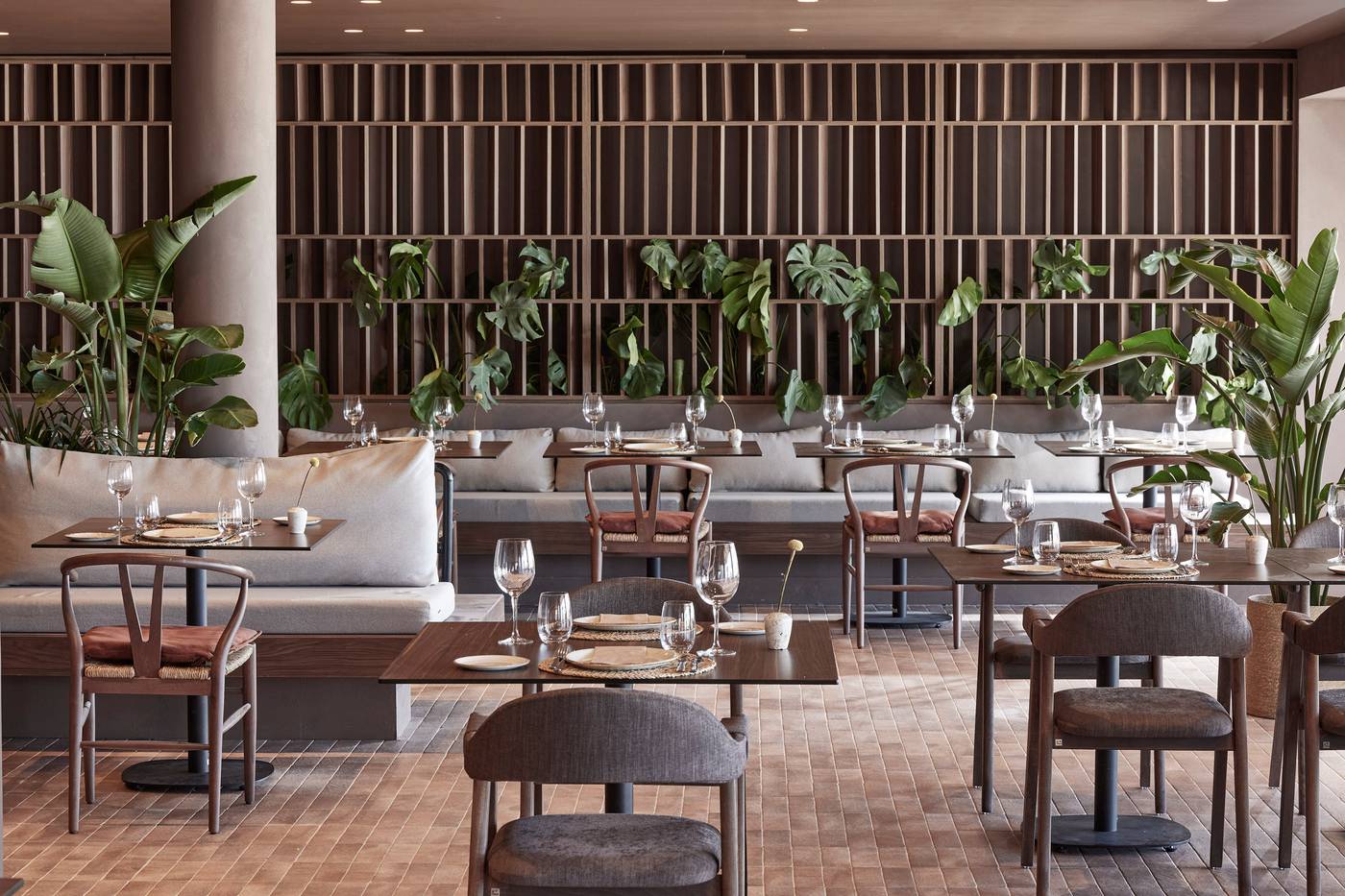 Helea-Lifestyle-Beach-Resort-Restaurant-46