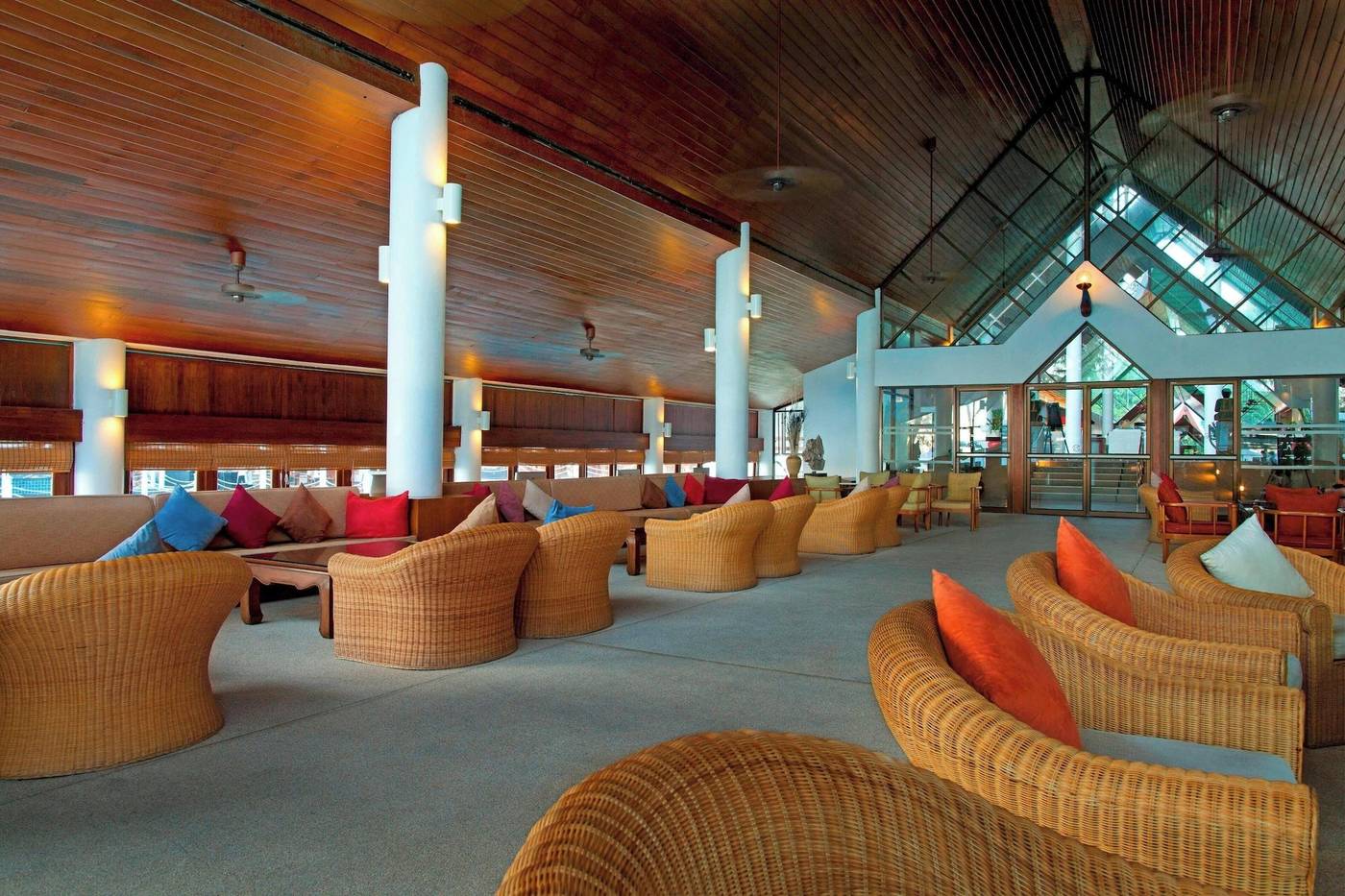 Le-Meridien-Phuket-Beach-Resort-Lobby-58