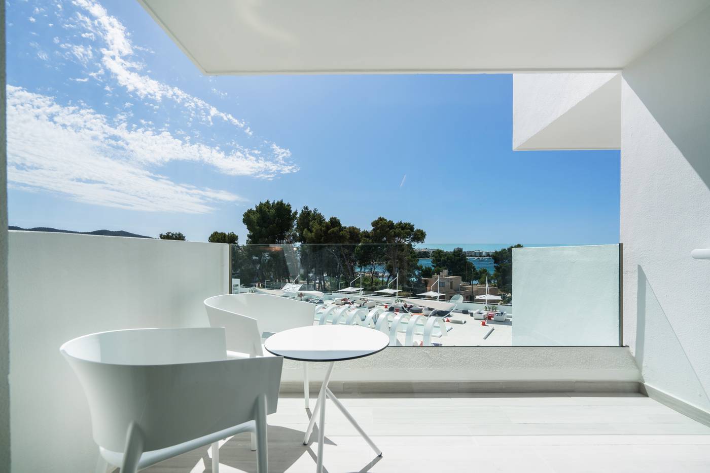 THB-Naeco-Ibiza-Class-Room-40