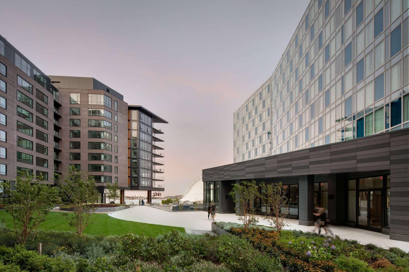 Hyatt-Place-Boston-seaport-district-General-view-11