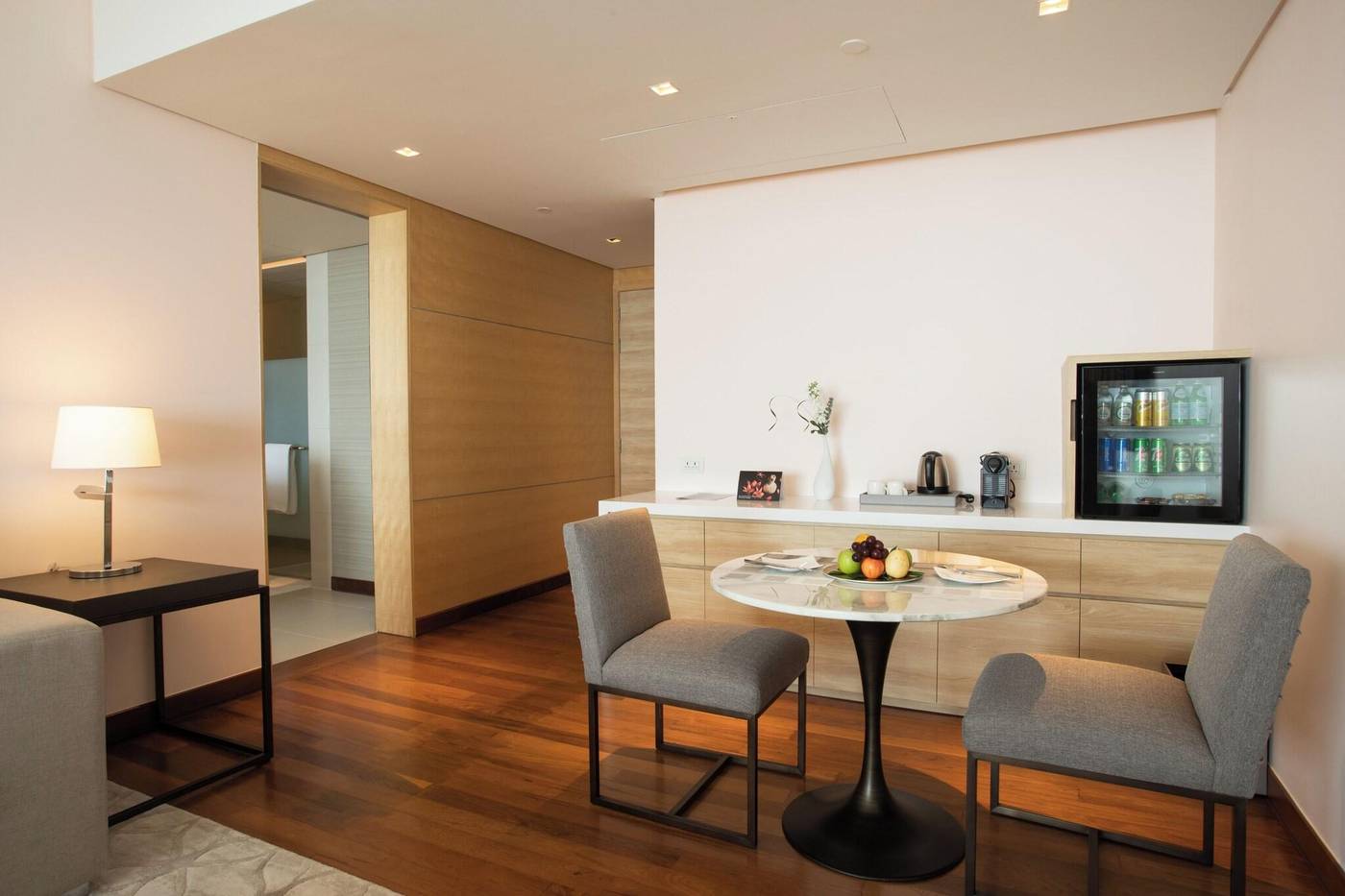 AVANI--Riverside-Bangkok-Hotel-Room-14