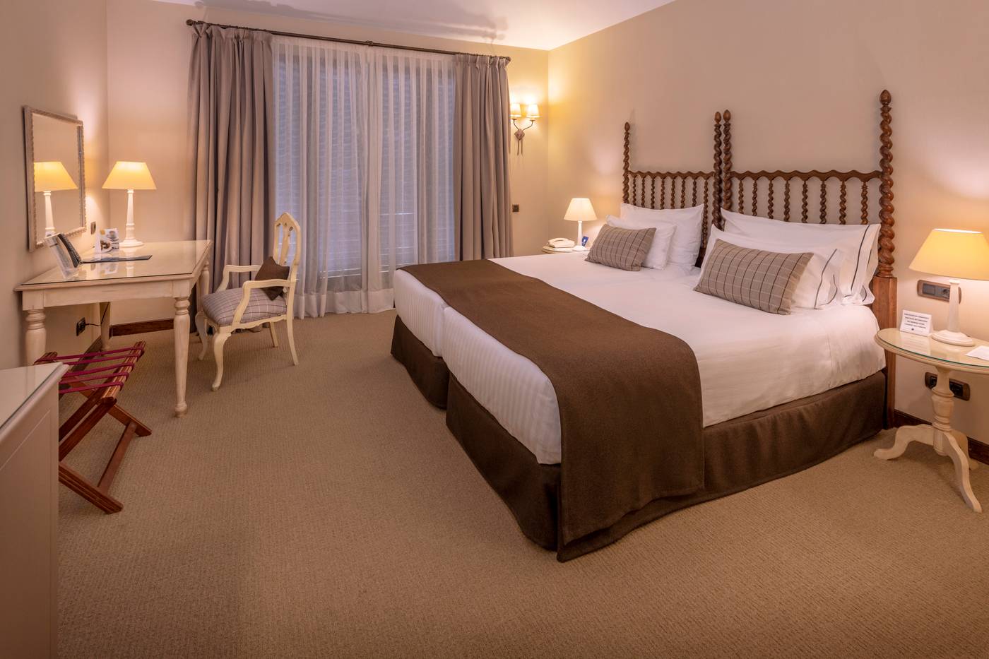 Gran-Hotel-Rey-Don-Jaime-Room-14