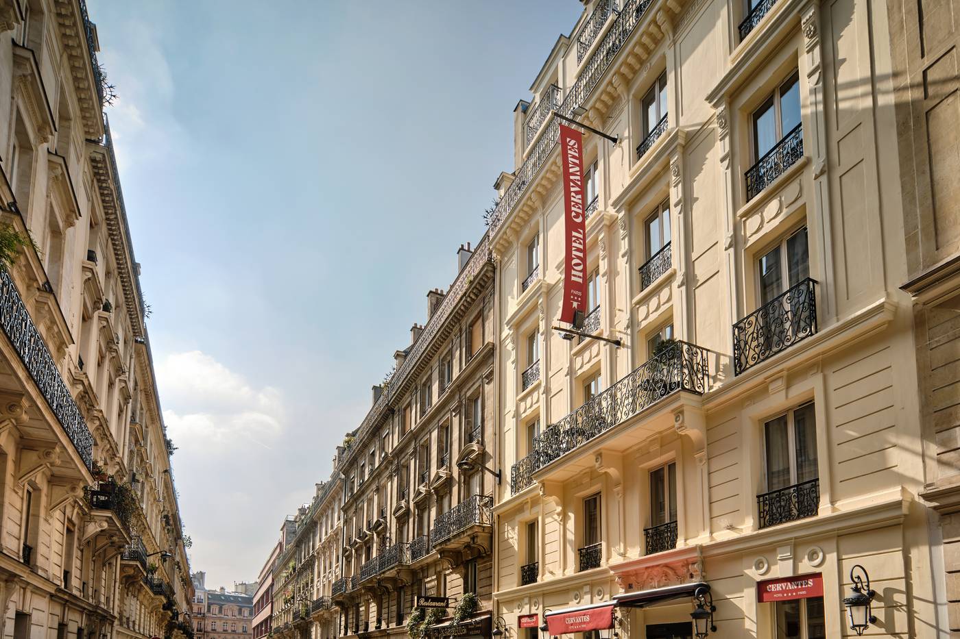 Hotel-Cervantes-by-HappyCulture-General-view-9