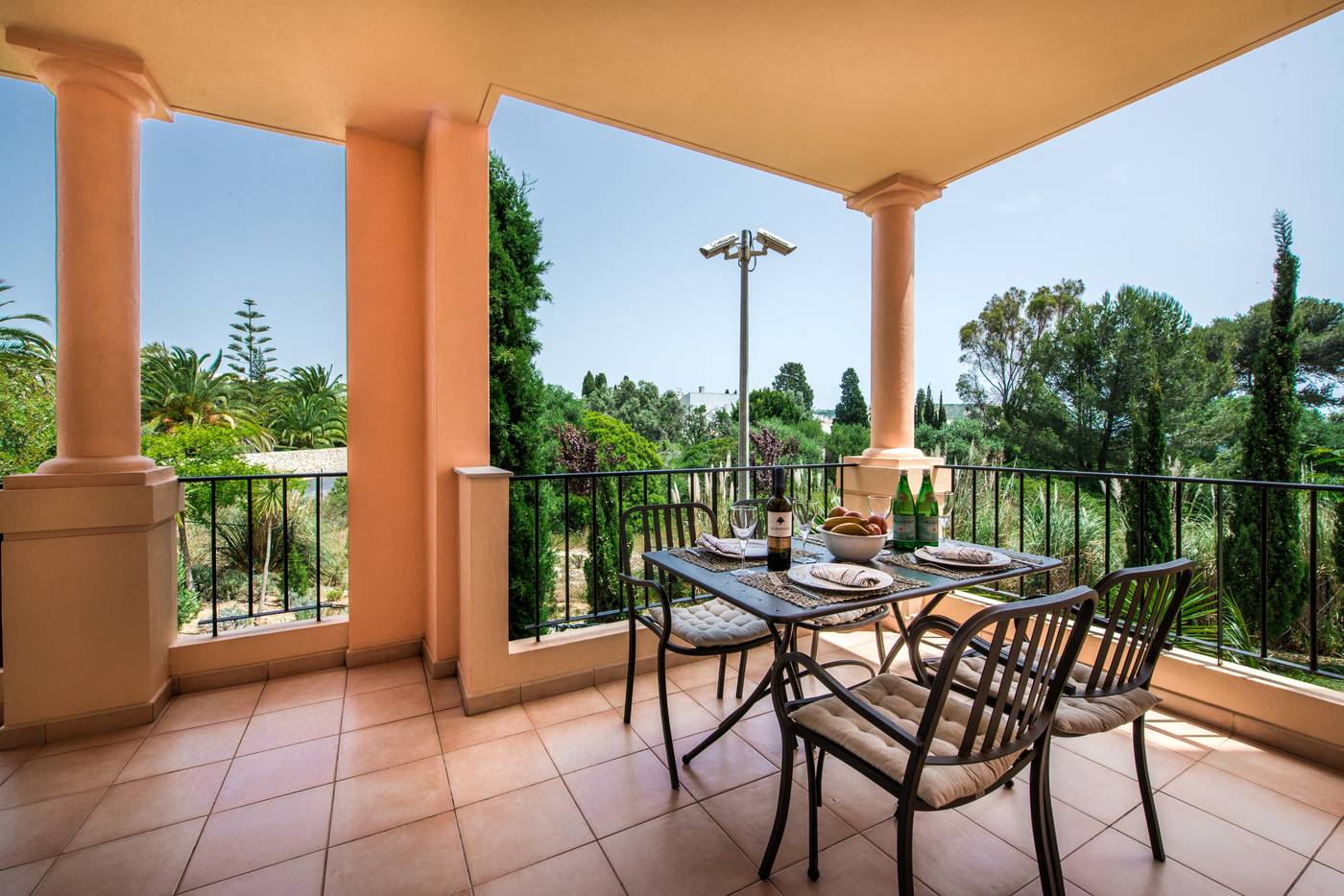 Jardim-da-Meia-Praia-Room-12