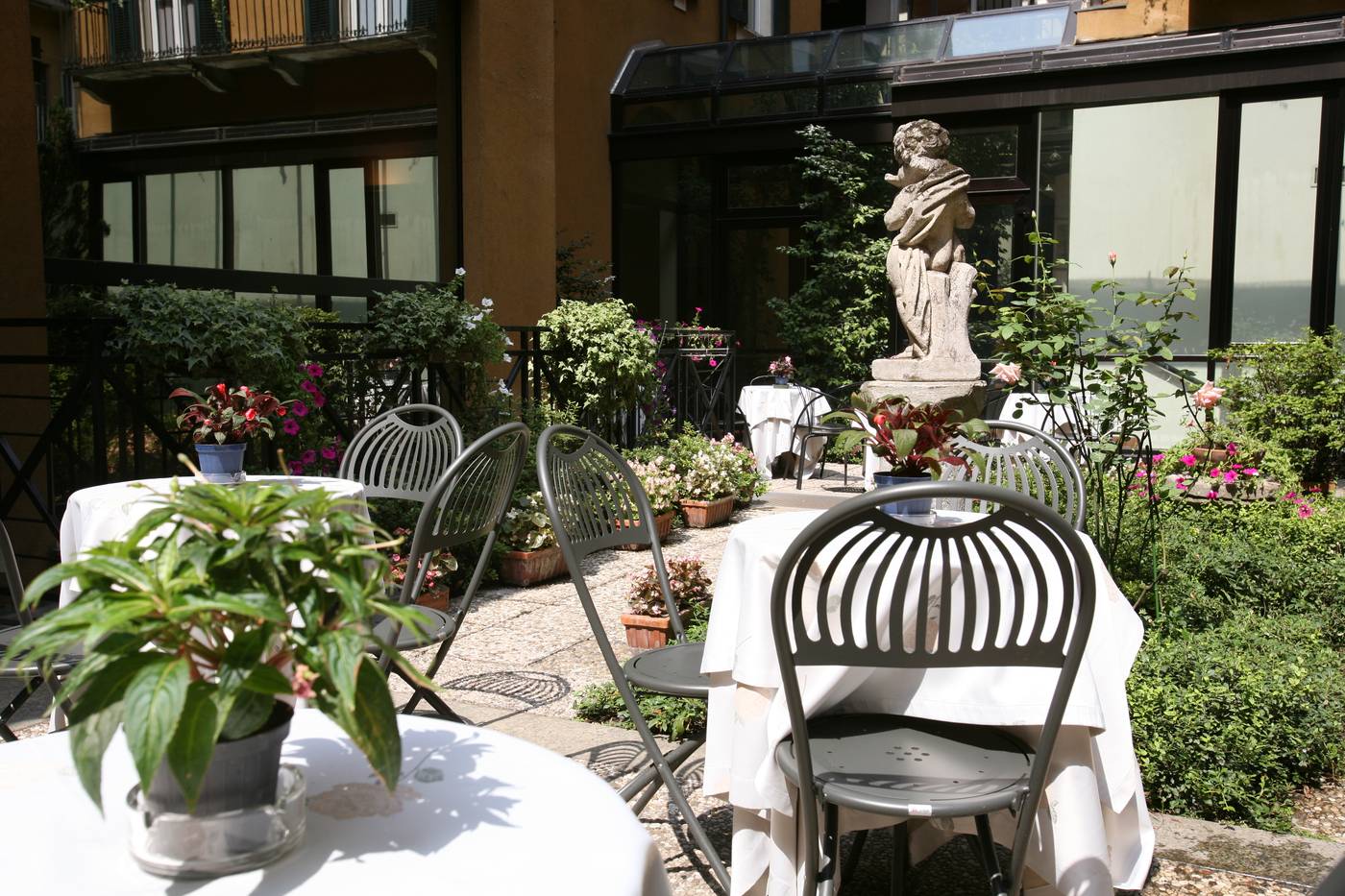 Sanpi-Milano-Terrace-35