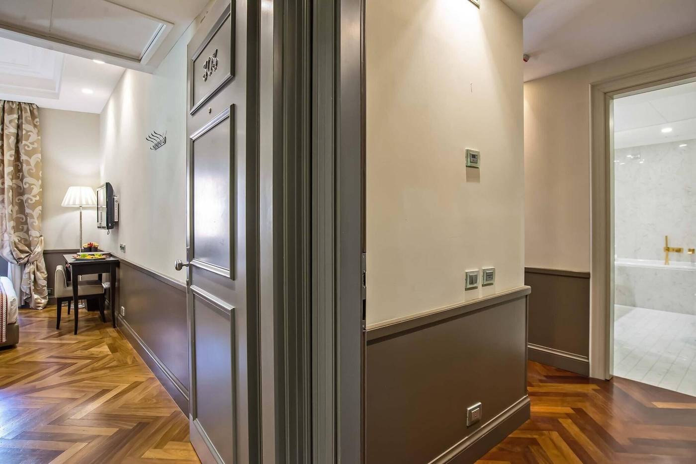 Lunetta-Roma-Room-12