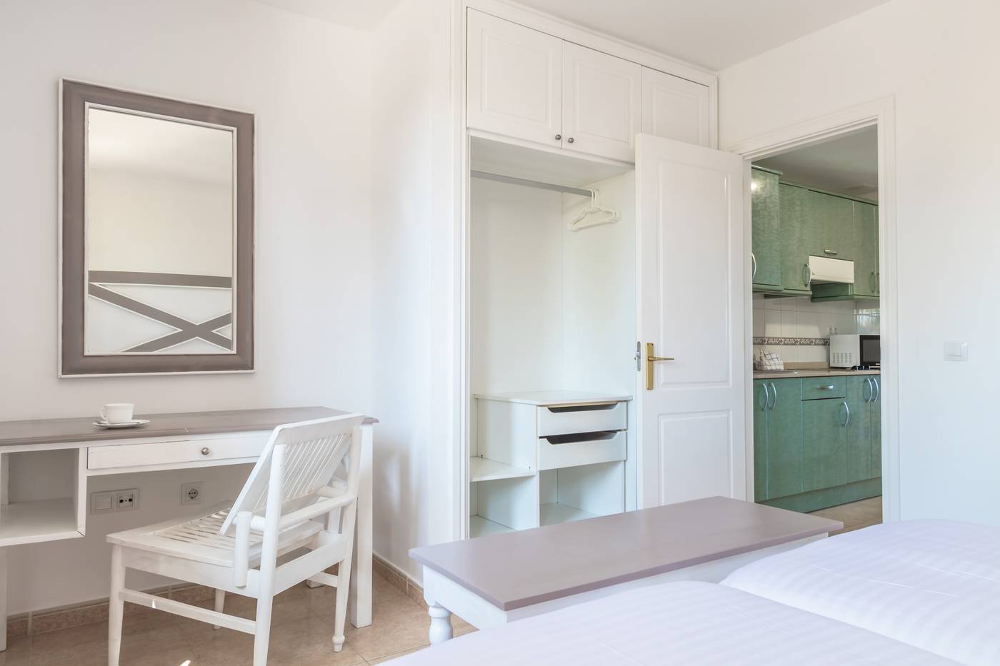 Oasis-Papagayo-Sport---Family-Room-35