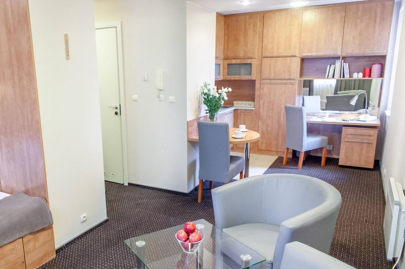 Warsaw---Apartments-Apartamenty-Sadyba-Room-16