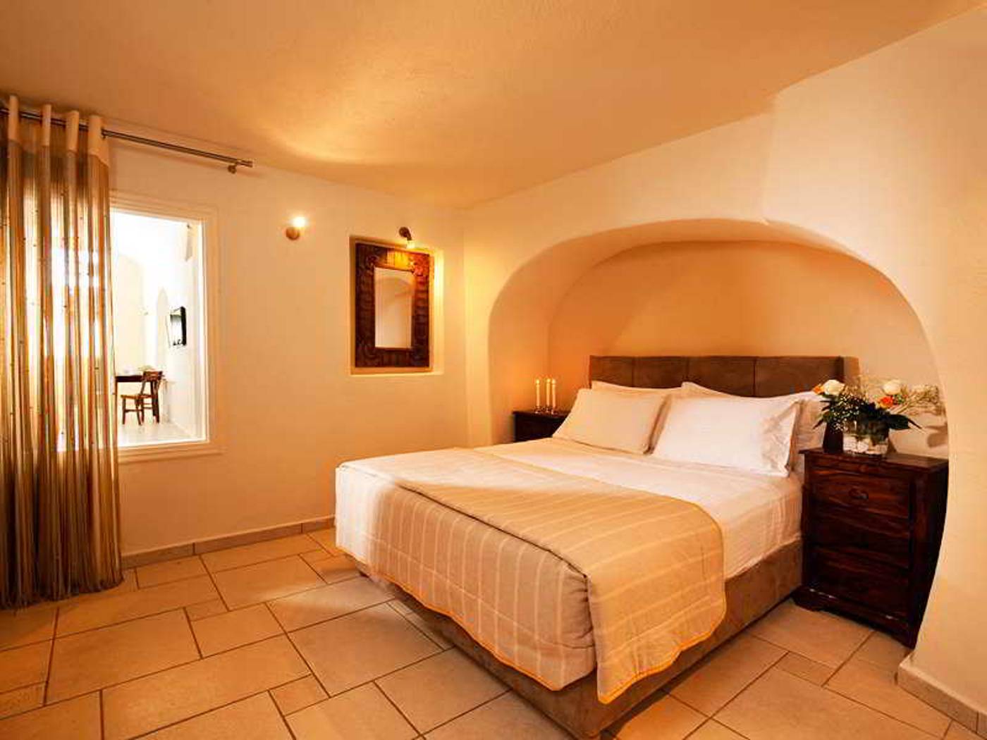 Galaxy-Suites-Room-14