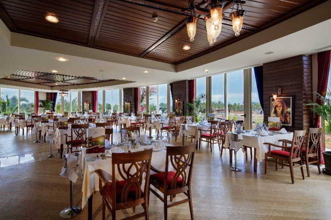 Liberty-Hotels-Lara-Restaurant-38