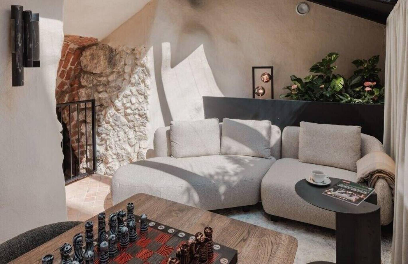 Nomadic-Urban-Premium-Suites-Room-25