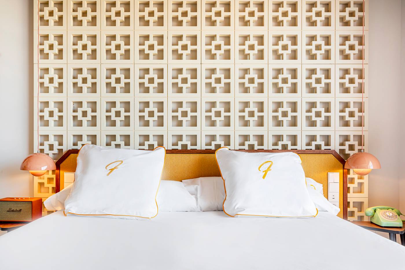 Estudios-Tropicana-Room-42