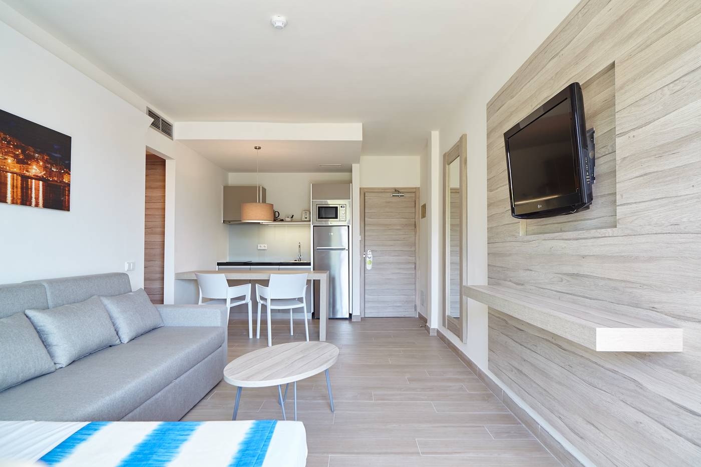 Sol-Bahia-Ibiza-Suites-Room-23