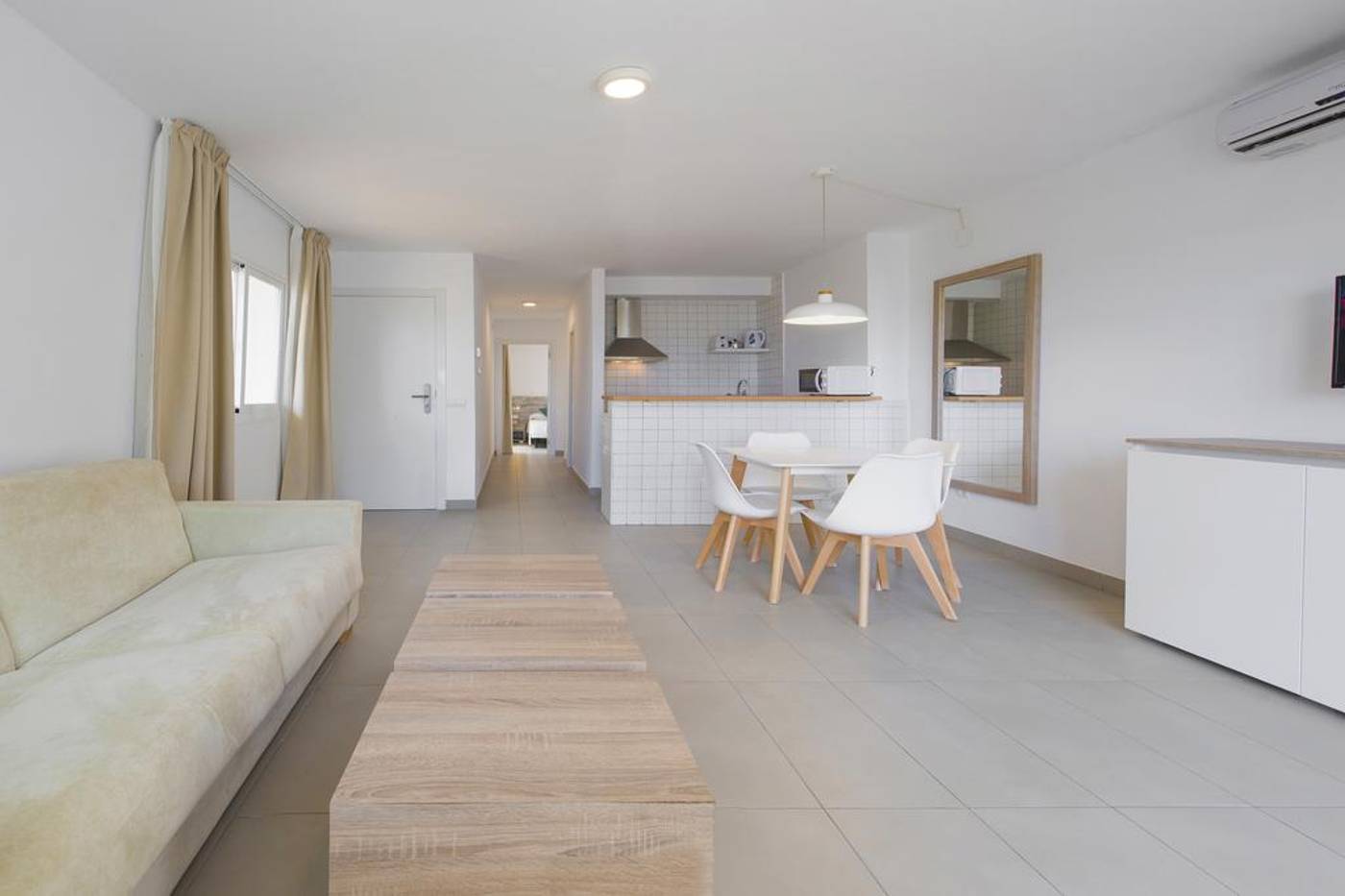 Apartamentos-Playasol-Riviera-Room-22