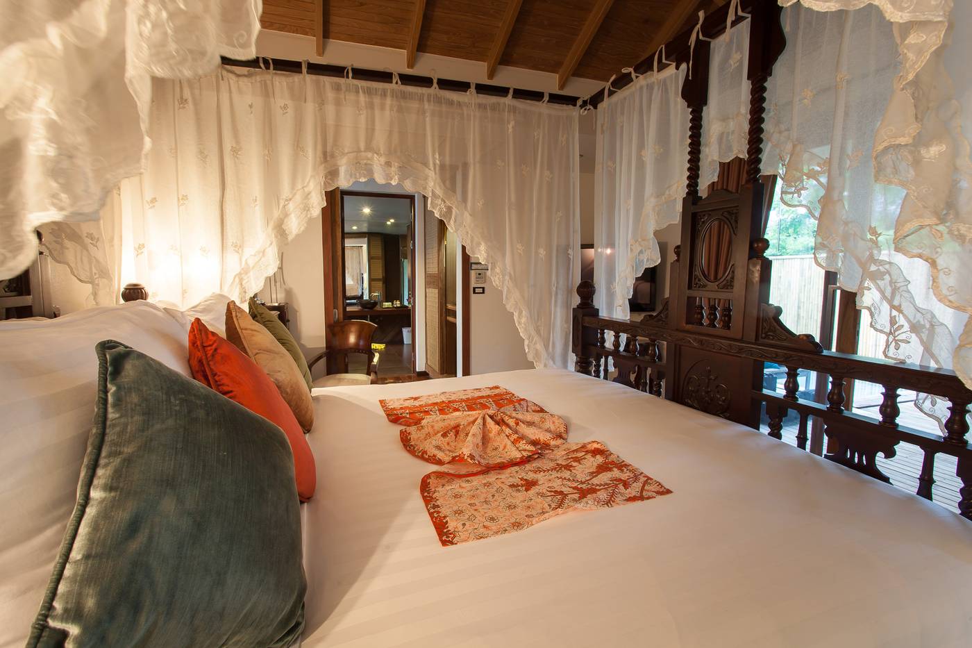 Tango-Luxe-Beach-Villa--SHA-Extra---Room-30