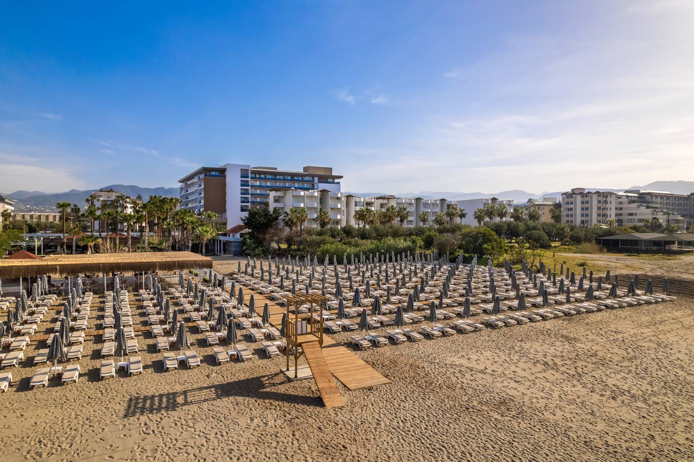 Royal-Garden-Beach-Beach-83