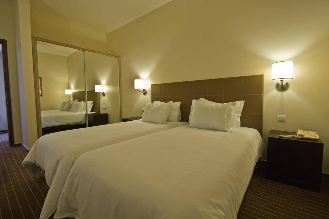 Girassol Suite Hotel-Portugal-FUNCHAL-Room-7