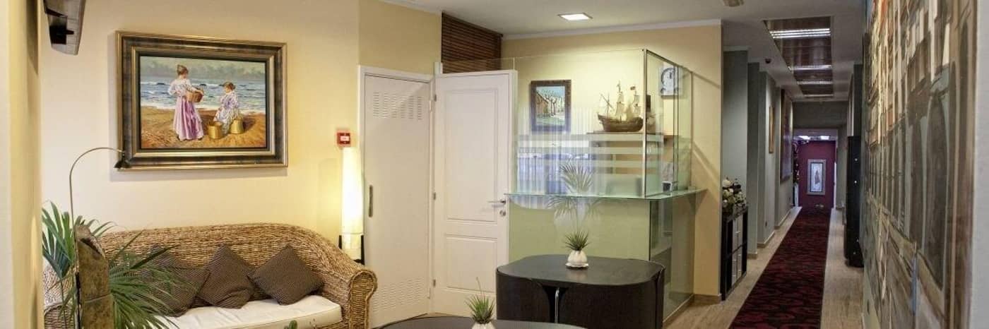 Pensión Jade-Spain-CASTRO URDIALES-Lobby-5