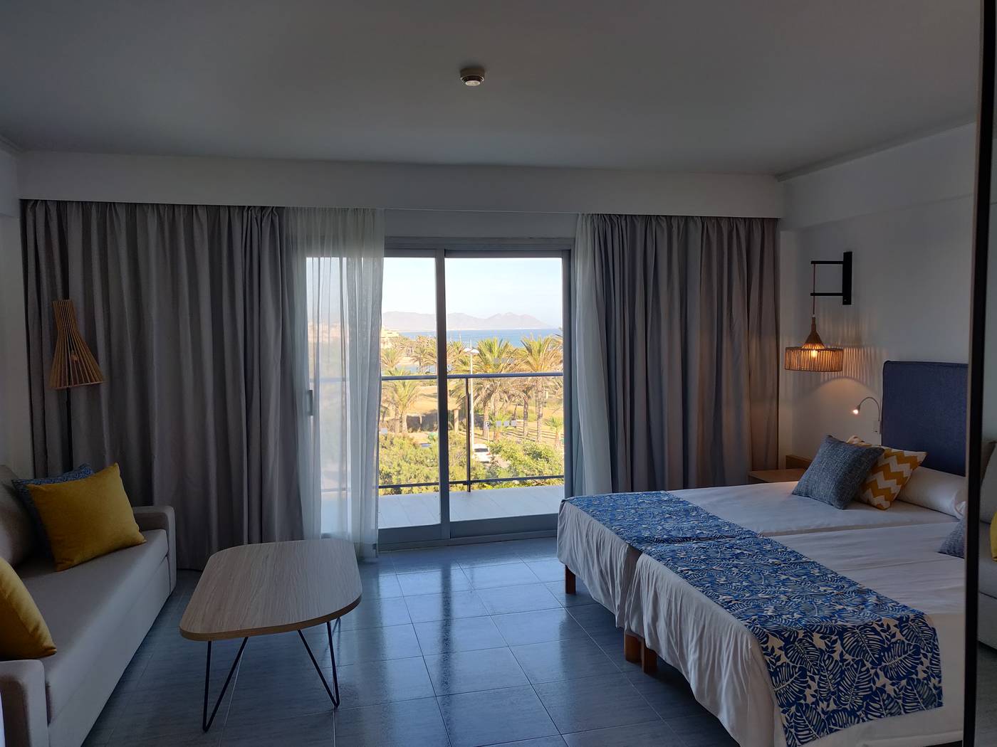 Cabogata-Garden-Room-36