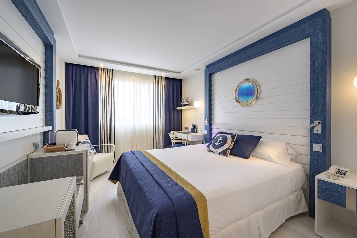 Santos Santemar-Spain-SANTANDER-Room-9