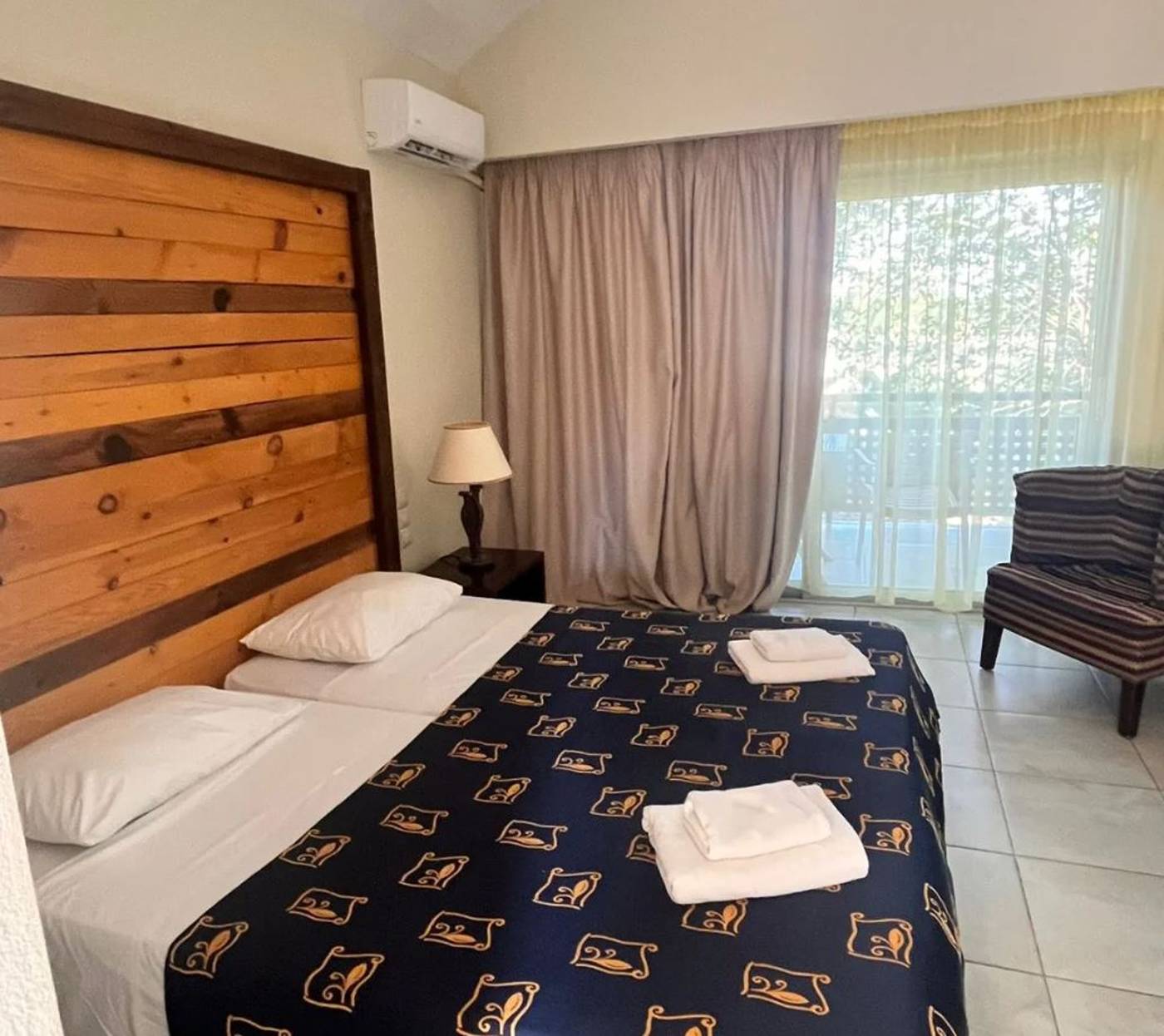 Bomo-Olympus-Grand-Room-41