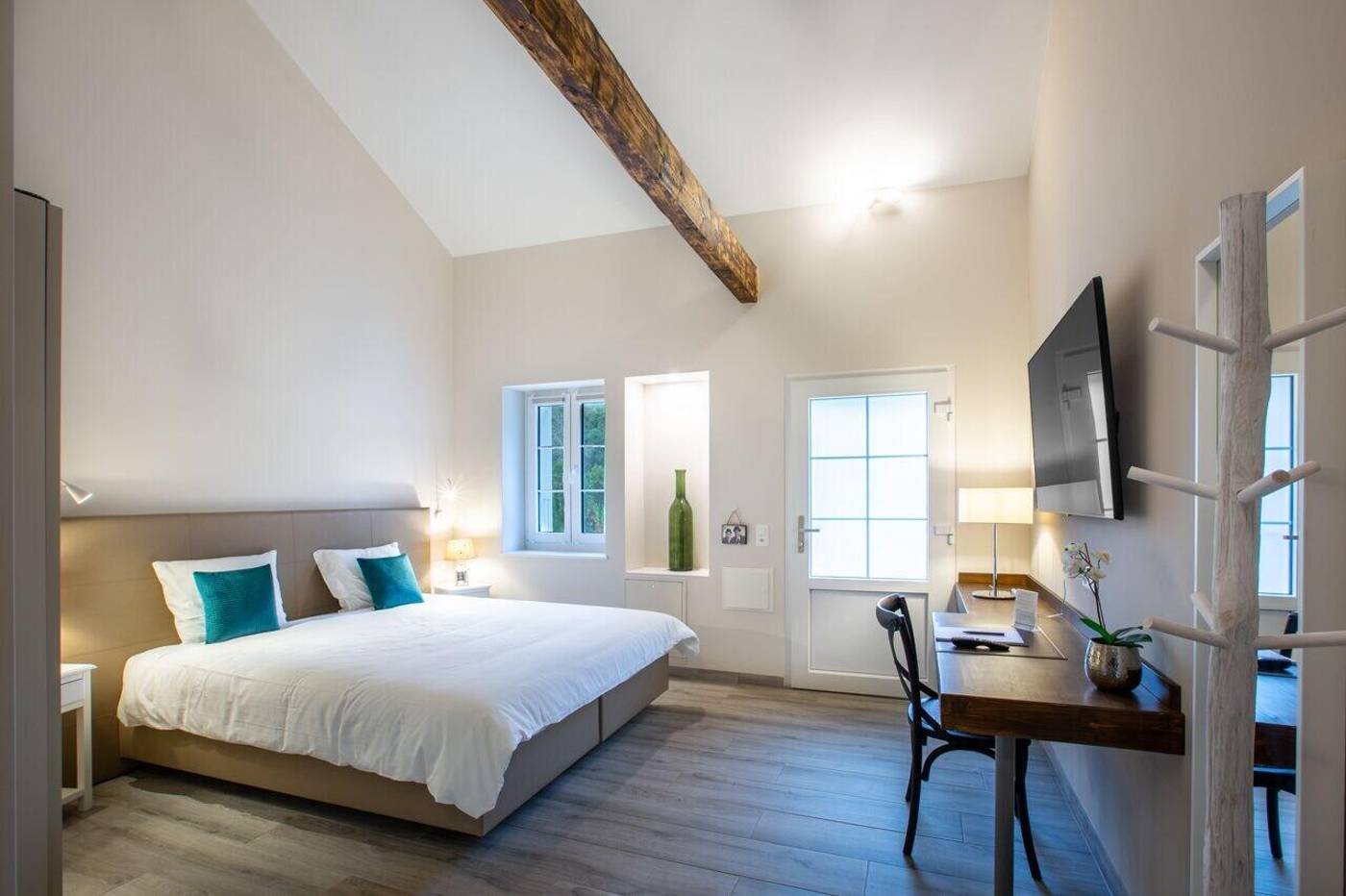 Auberge des Grands Bois-Switzerland-BUCHILLON-Room-10
