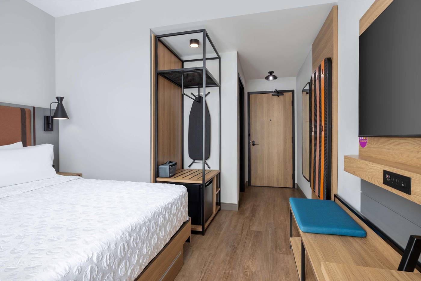 Tru-By-Hilton-Brooklyn-Room-23