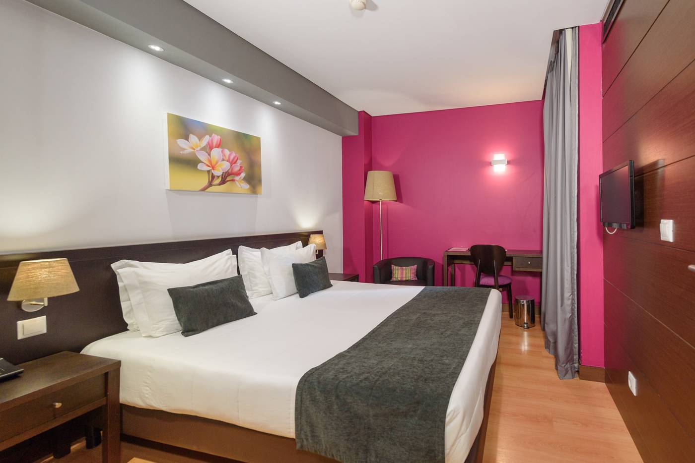 Hotel Luena-Portugal-LISBON-Room-9