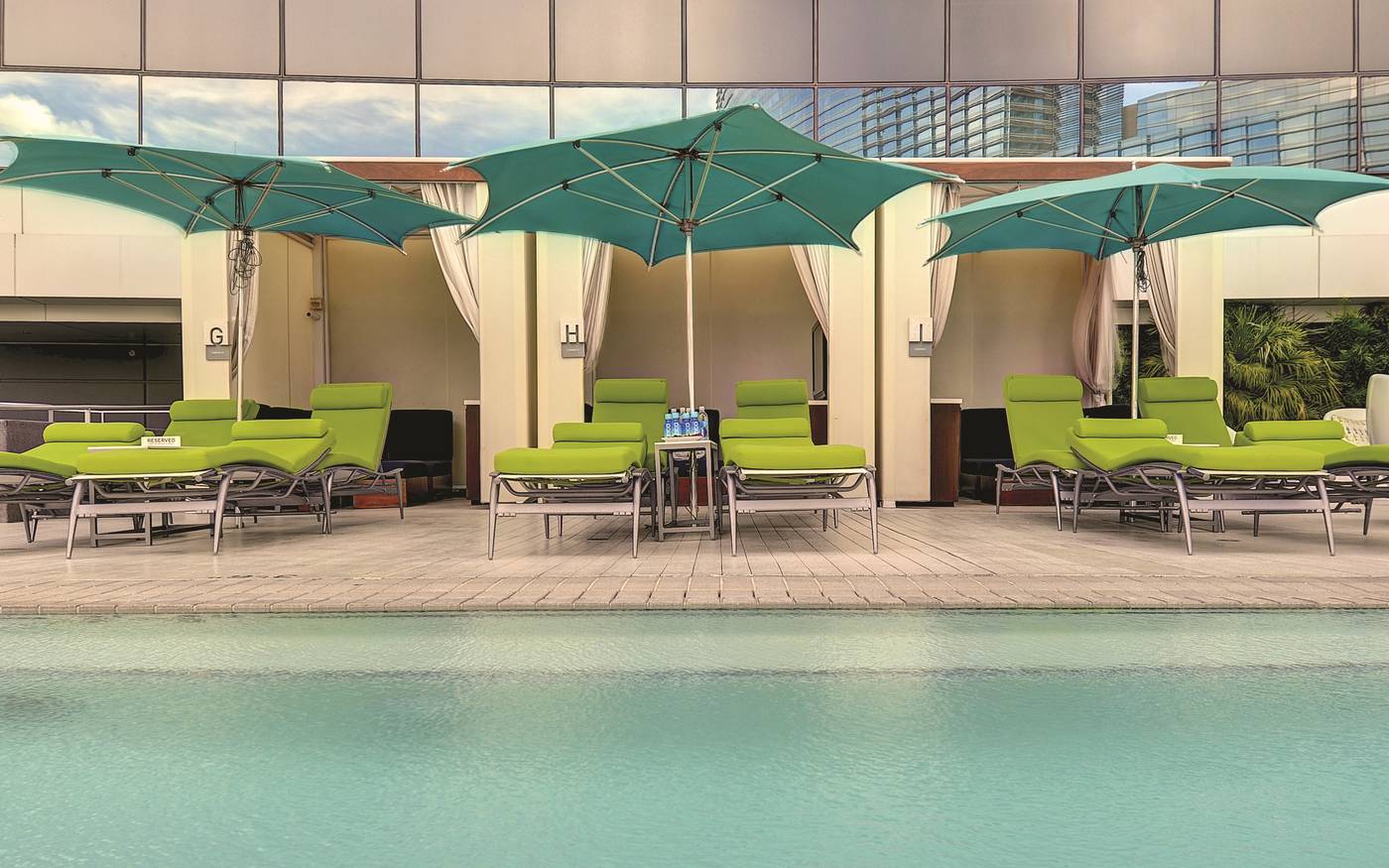 Vdara-Hotel---Spa-Pool-1