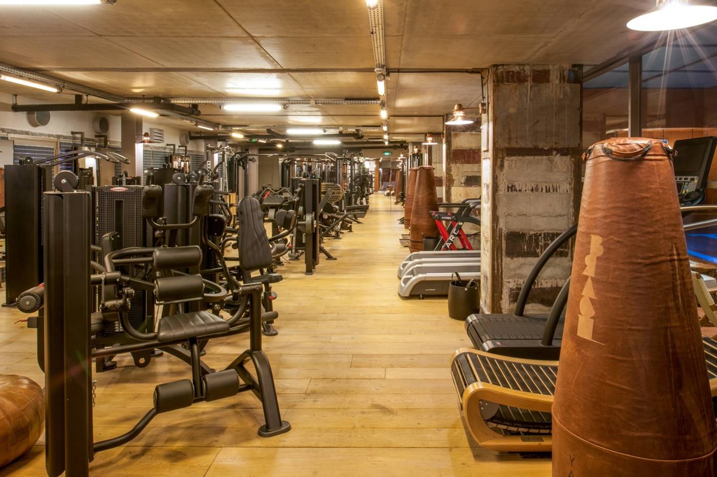 Brach-Paris-Sports-and-Entertainment-52