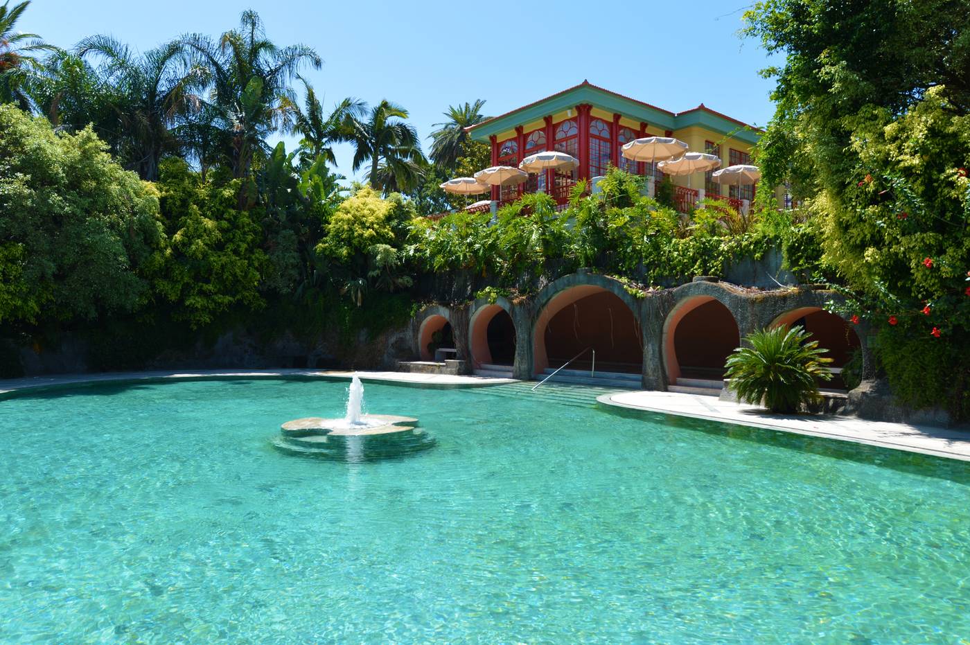 Pestana-Palace-Lisboa---Hotel---National-Monument-Pool-4