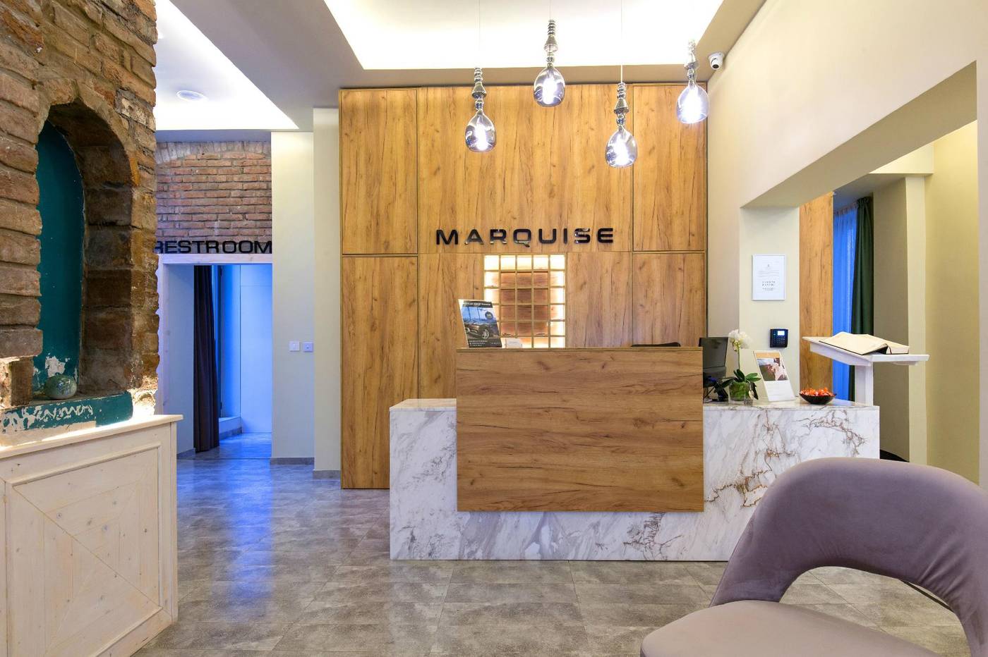 Marquise Hotel Garni-Serbia-Belgrade-Lobby-4