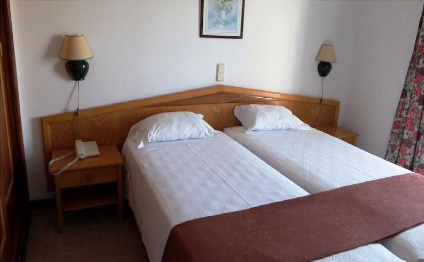 Luar-Room-7