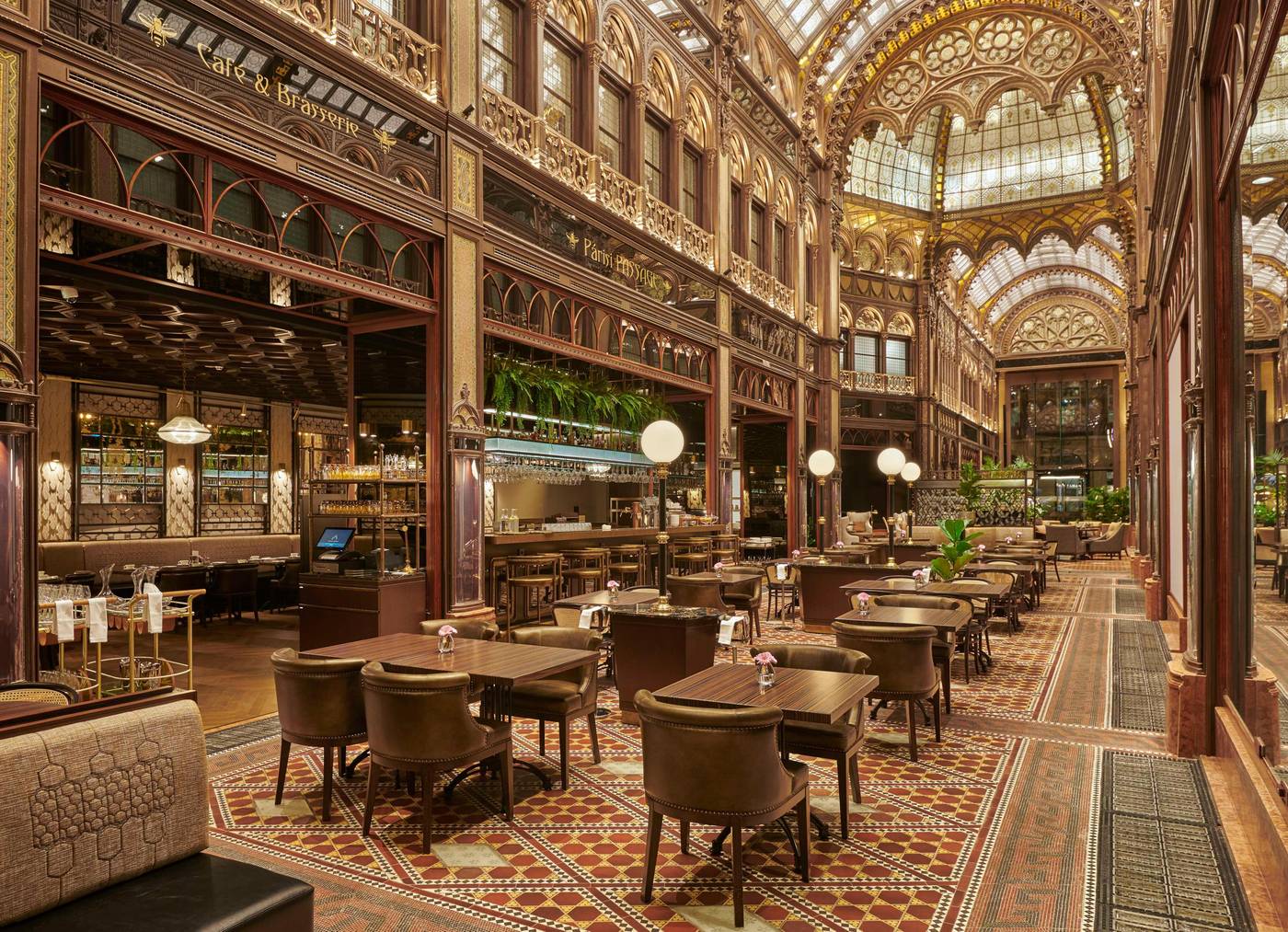 P-risi-Udvar-Hotel-Budapest--part-of-Hyatt-Restaurant-14