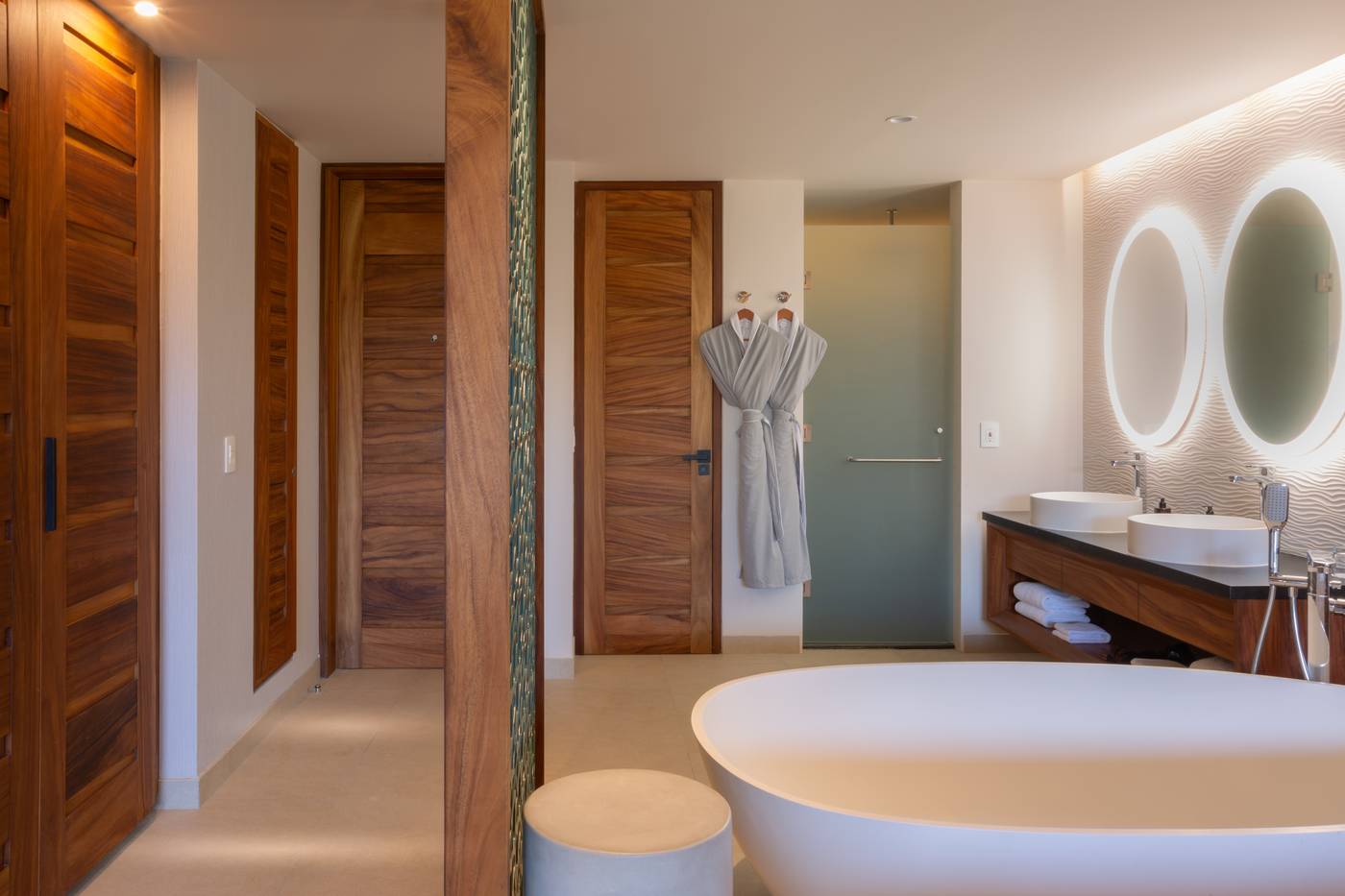 Sandos-Playacar-Beach-Resort-Room-35