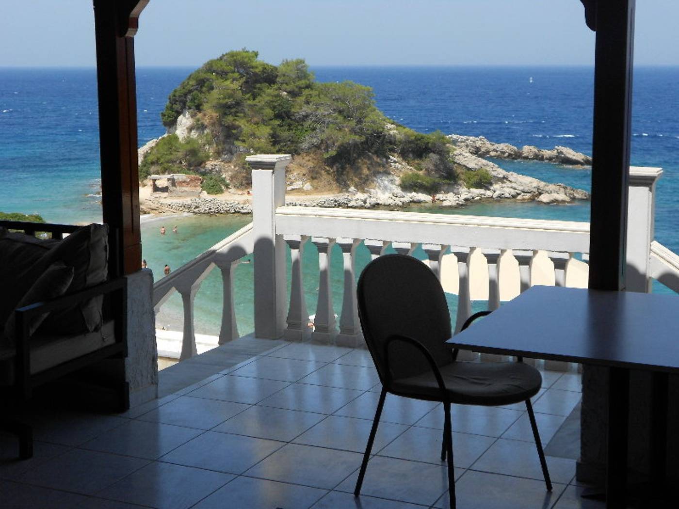 Sunrise-Beach-Lobby-49