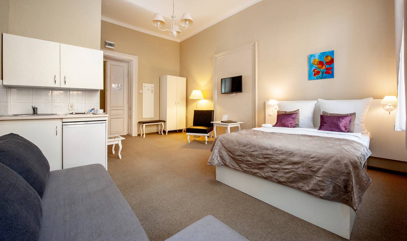 Leone-Aparthotel-Room-7