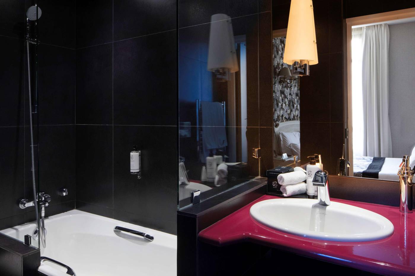 Regent-s-Garden---Astotel-Room-35