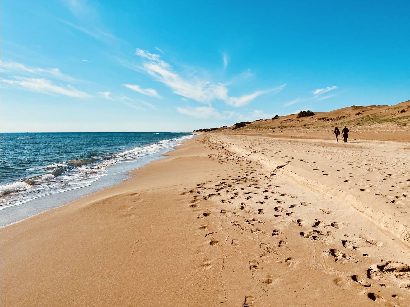 Bruskos-Hotel-and-Suites-Beach-51