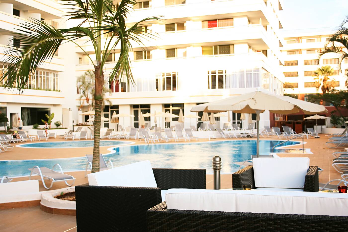 Coral-Suites---Spa---Adults-Only-Terrace-4