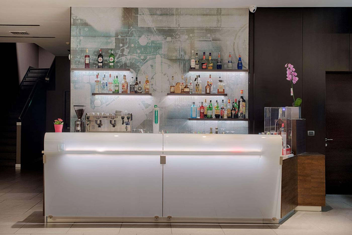 Ac-Hotel-By-Marriott-Milan-Sesto-Bar-25