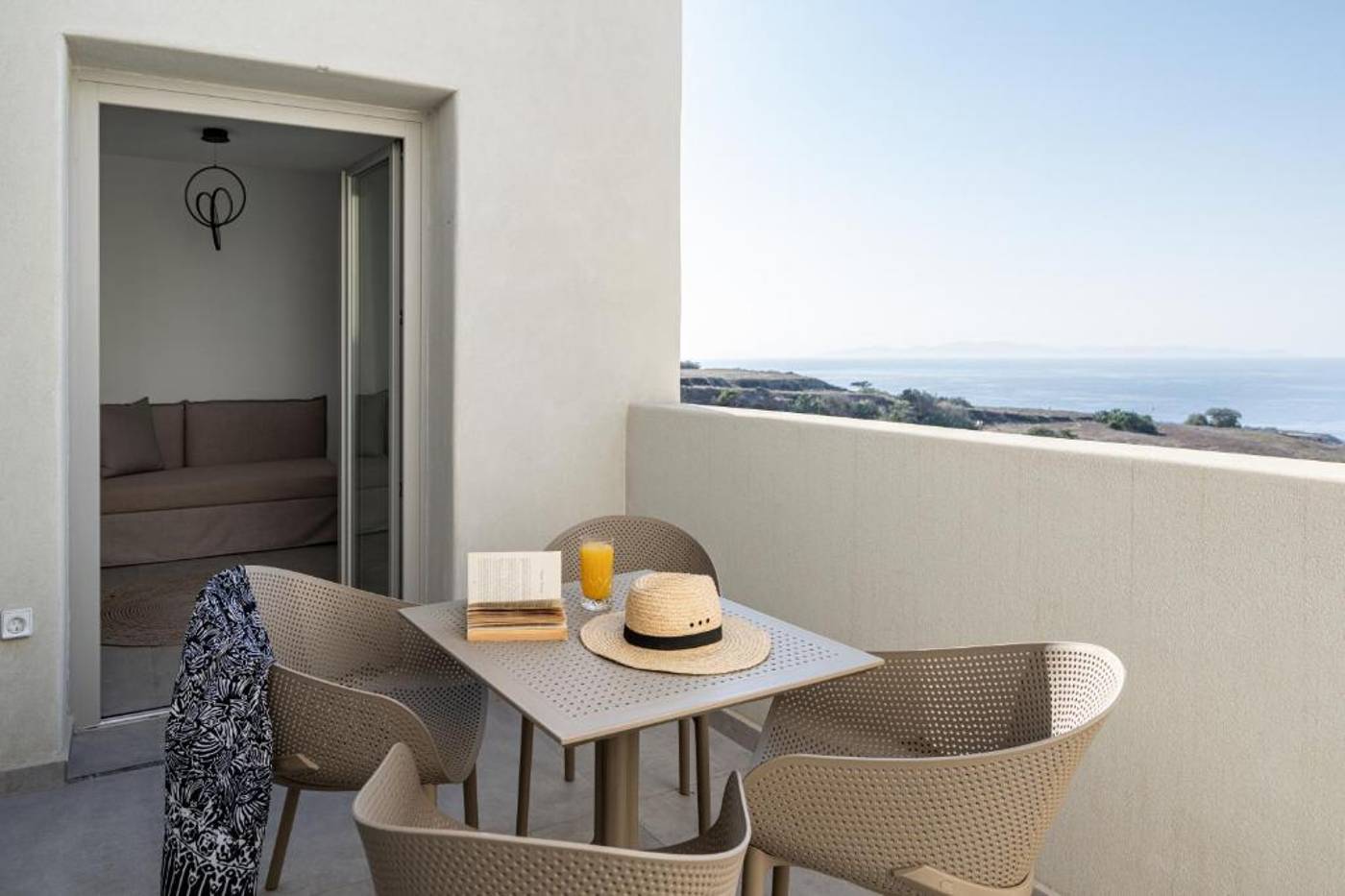 Alegria-By-Casa-Sigalas-Room-17