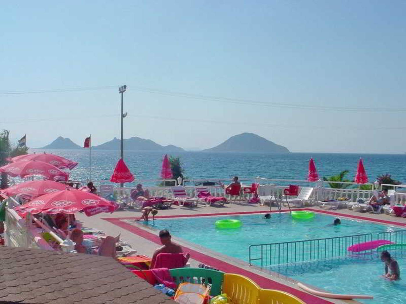 Turgutreis--Pool-1
