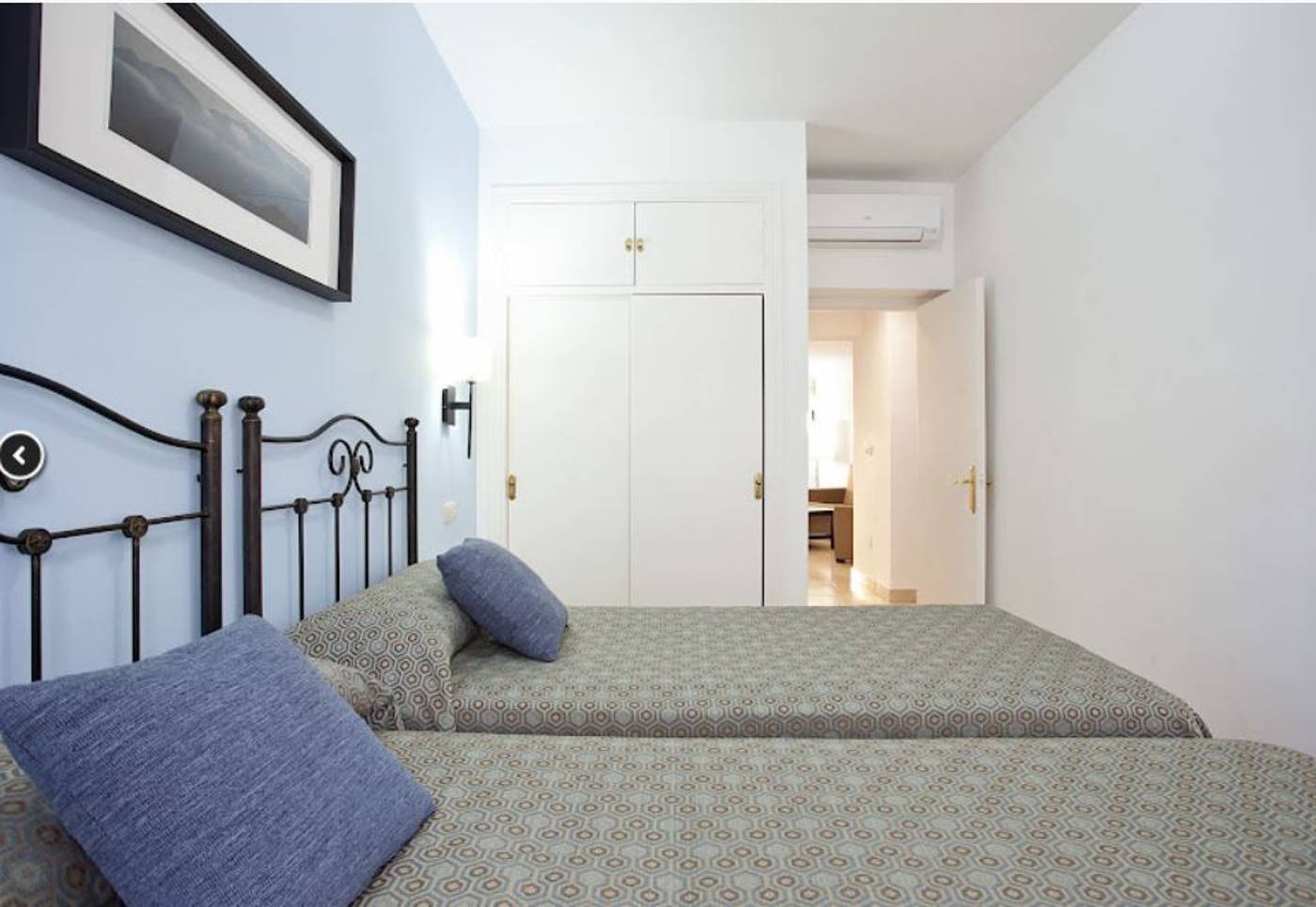 Ecuador-Park-Room-21