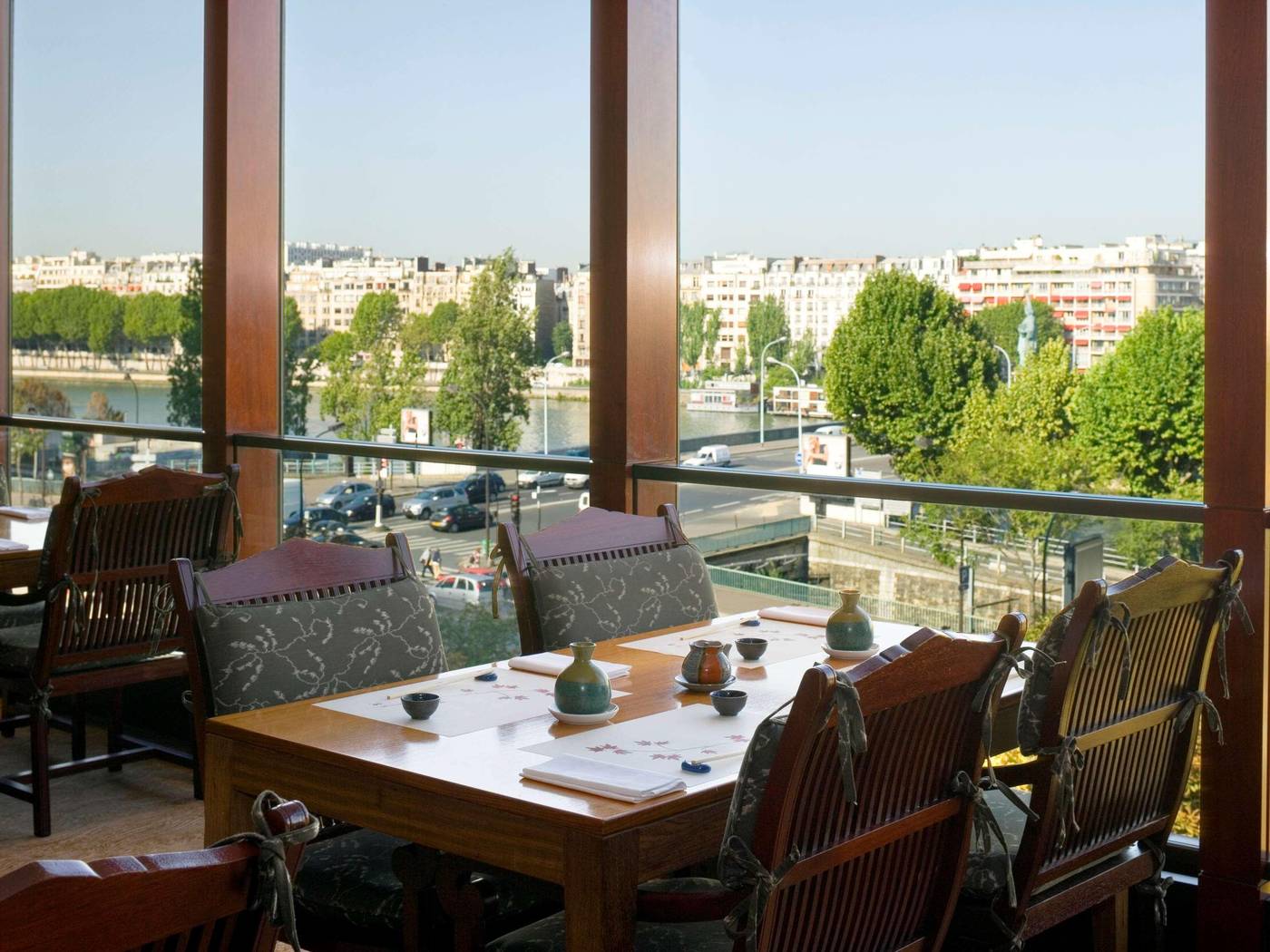 Novotel-Paris-Tour-Eiffel-Restaurant-23