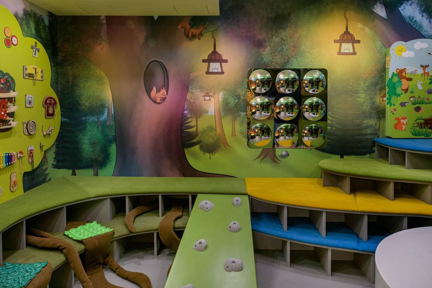 AC-Hotel-by-Marriott-Krakow-Sports-and-Entertainment-73