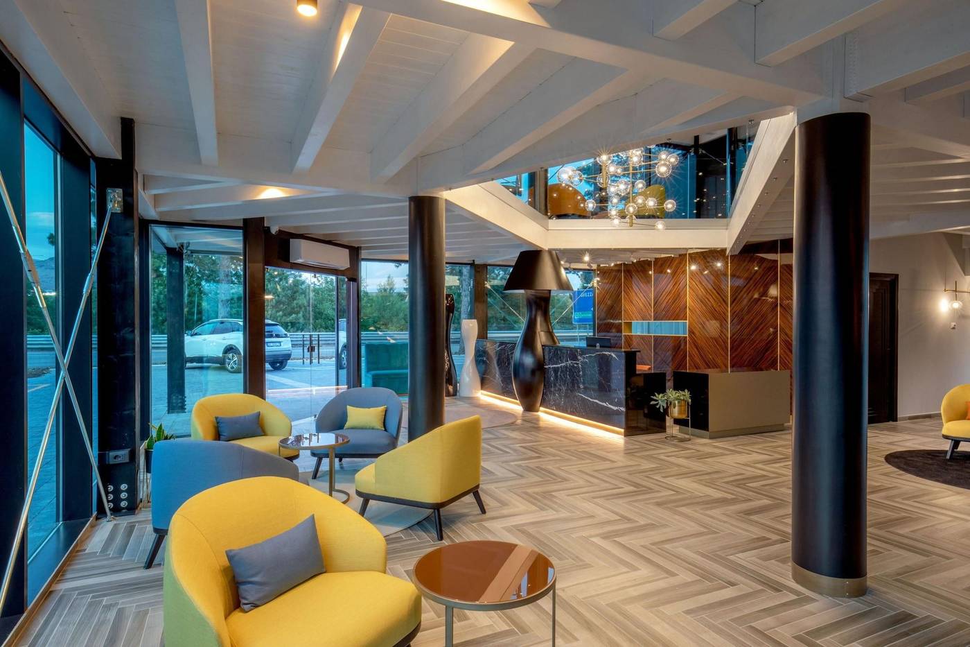 Della-Piana-Lobby-15