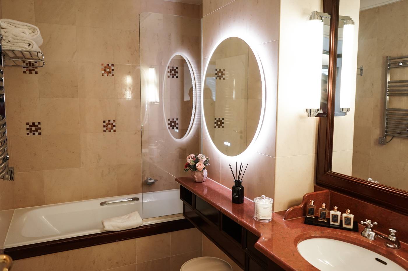 Hotel-Signature-Saint-Germain-des-Pres-Room-49